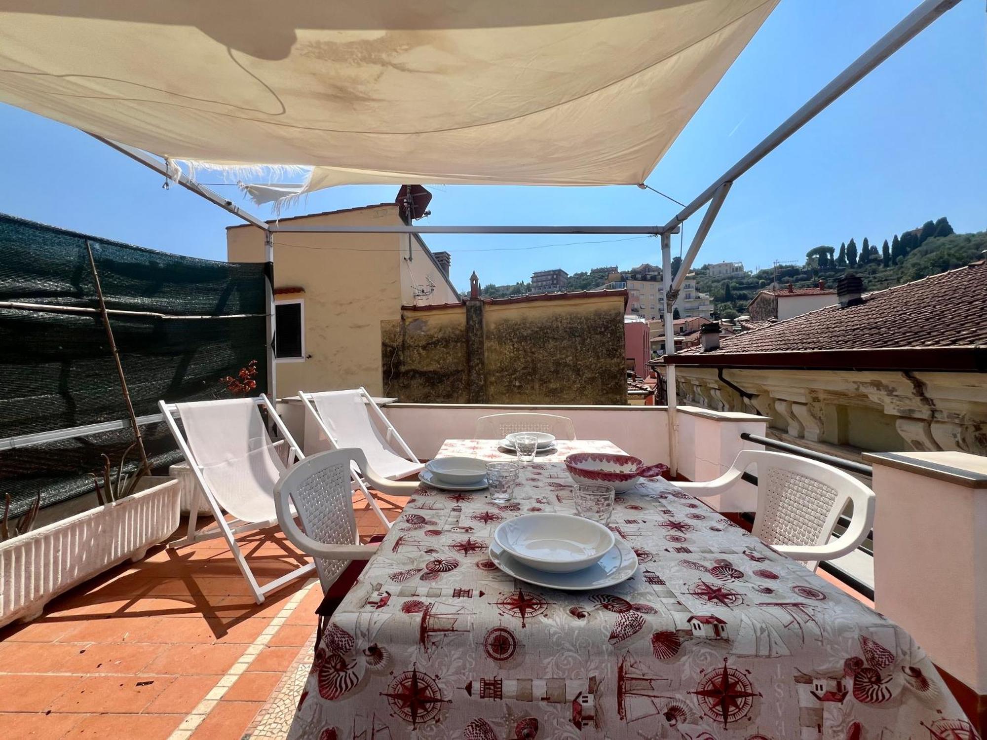 레리치 Terrazza Del Centro 아파트 외부 사진